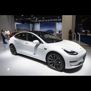 Meet your Posher, Skyi